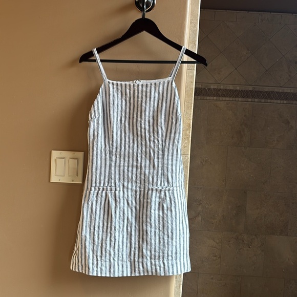 Reformation - Picture 4 of 6